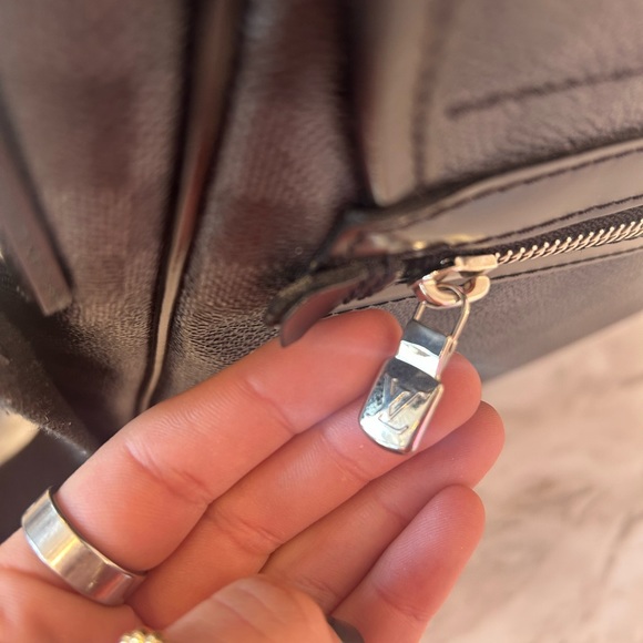 Louis Vuitton District Messenger Bag Damier Graphite - Picture 16 of 16